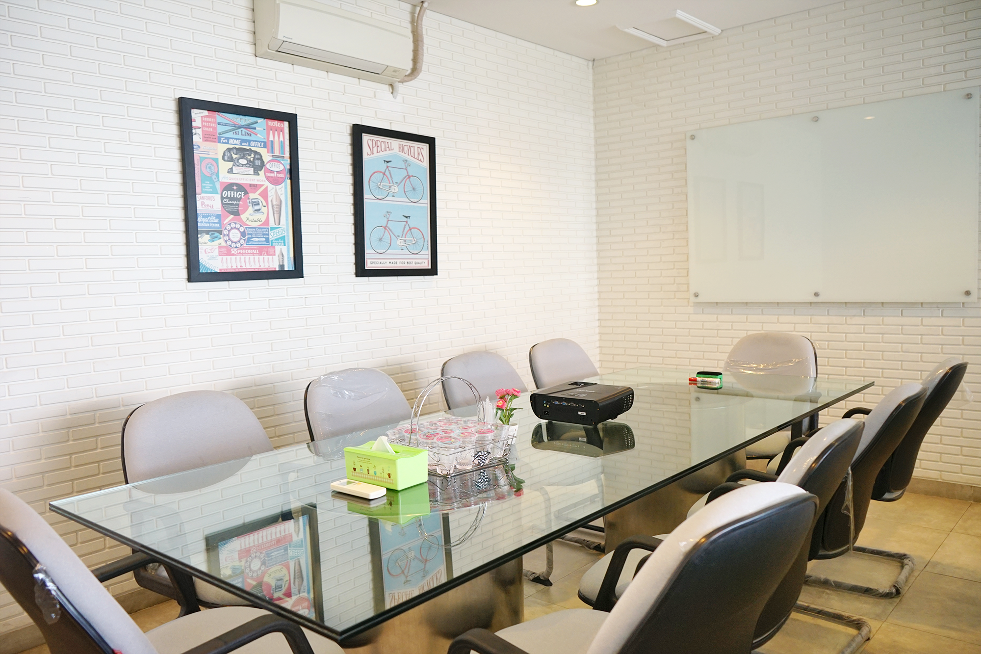 Ruang-Meeting-10-Pax